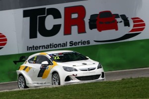 22.05.2015, Testing, Fernando Monje (ESP), Opel Astra OPC, Campos Racing