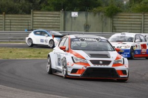 Valentina Albanese (Seat Leon Racer-TCR #101)
