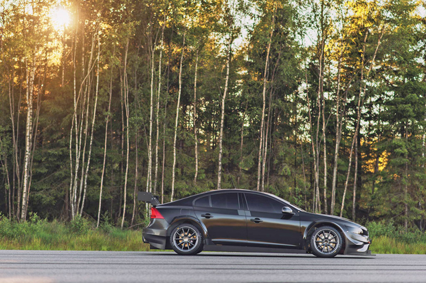 volvo cyan black3