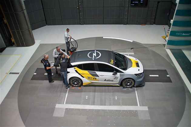 Opel-Astra-TCR-300279-opt