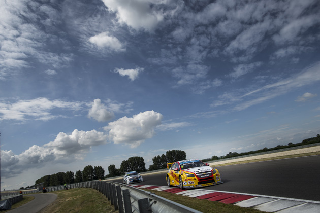 04 CORONEL Tom (ned) Chevrolet Cruze team Roal motorsport action during the 2015 FIA WTCC World Touring Car Championship race of Slovakia at Slovakia Ring, from June 19 to 21st 2015. Photo Florent Gooden / DPPI.
