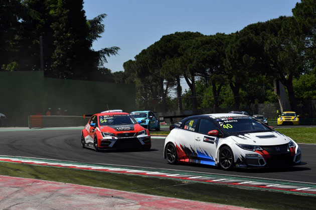 2016-2016 Imola Race 1---40 Alain Menu_163