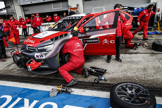 68 MULLER Yvan (fra) Citroen C Elysee team Citroen TOTAL WTCC ambiance pitlane during the 2016 FIA WTCC World Touring Car Race of Nurburgring, Germany from May 27 to 29 - Photo Florent Gooden / DPPI