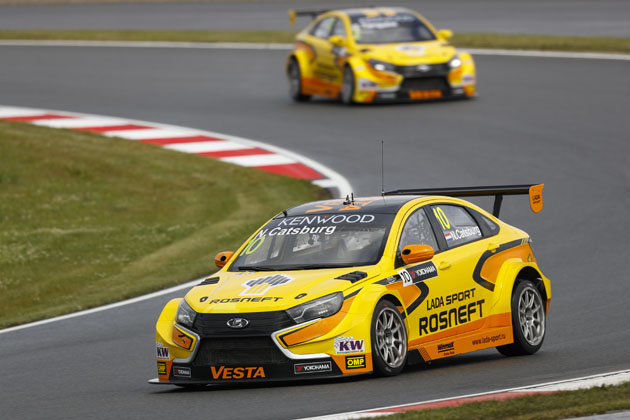 10 CATSBURG Nicky (ned) Lada Vesta team Lada Sport Rosneft 02 TARQUINI Gabriele (ita) Lada Vesta team Lada Sport Rosneft action during the 2016 FIA WTCC World Touring Car Race of Moscow at Moscow Raceway, Russia from June 10 to 12 2016 - Photo Florent Gooden / DPPI