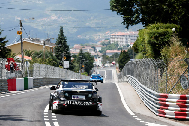 15 THOMSON James (gbr) Chevrolet RML ALL-INKL Munnich Motorsport Cruze TC1 action during the 2016 FIA WTCC World Touring Car Championship race of Portugal, Vila Real from July 24 to 26 - Photo Alexandre Guillaumot / DPPI