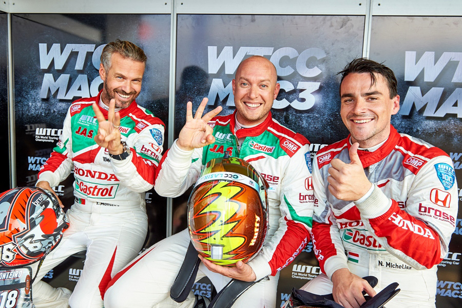 2016 EVENT: Race of Argentina TRACK: Circuito Termas de Rio Hondo TEAM: Castrol Honda World Touring Car Team CAR: Honda Civic wtcc DRIVER: Rob Huff, Norbert Michelisz and Tiago Monteiro win the MAC3 qualifying session for manufacturers