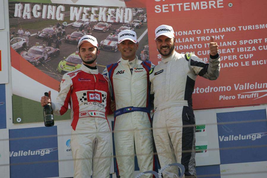 Gara 1 podio TCR, Roberto Colciago (AGS,Honda Civic TCR 2015-TCR #5), Alberto Viberti (BRC racing Team,Seat Leon Racer S.G.-TCR #47), Daniele Cappellari (Team Bassano,Seat Leon Racer-TCR #76)