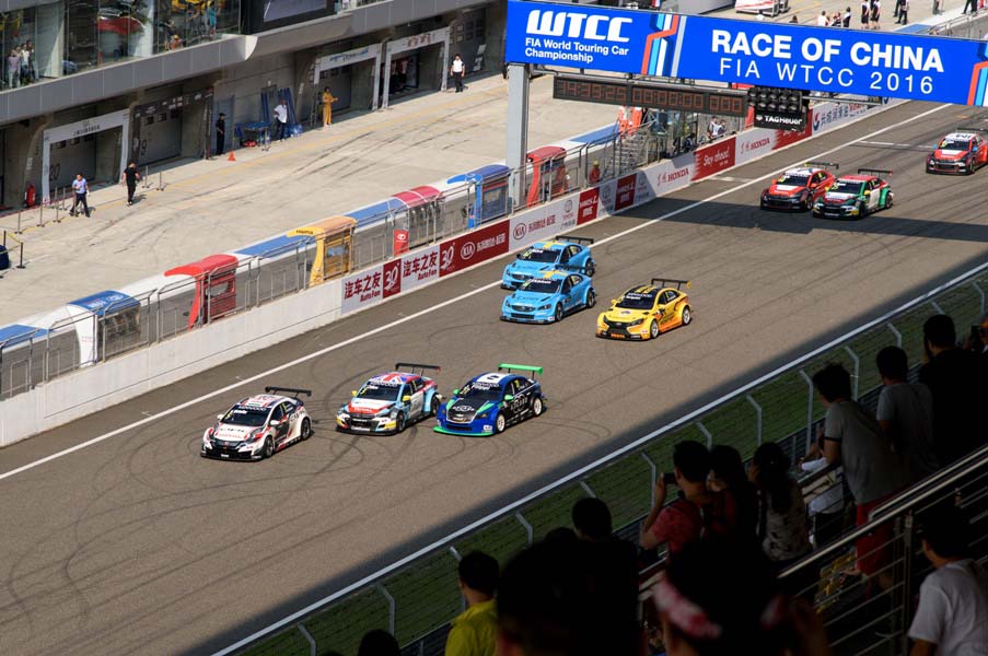 polestar_cyan_racing_race1_002